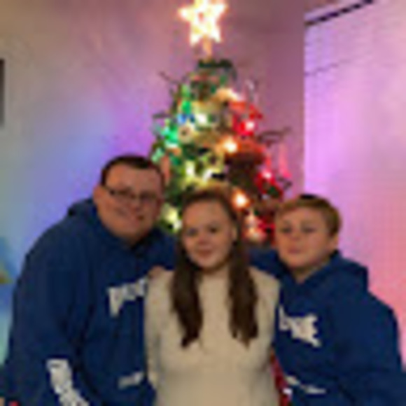 Meet your Posher, Amy - Picture 1 of 1